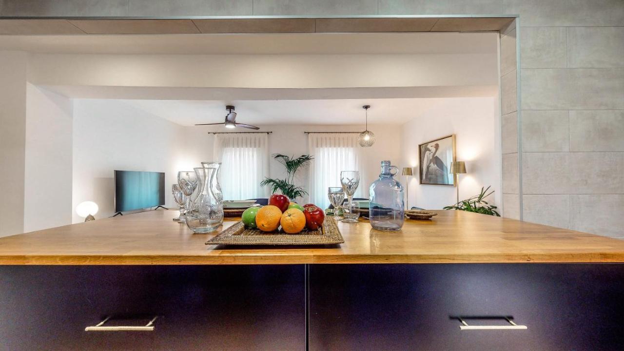 Holisplace- Lovely Apartment In Downtown لقنت المظهر الخارجي الصورة